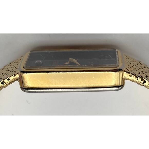 VTG Citizen Quartz Womens Petite Tank Watch 13mm New Battery Wrist 5.75 - Picture 7 of 11